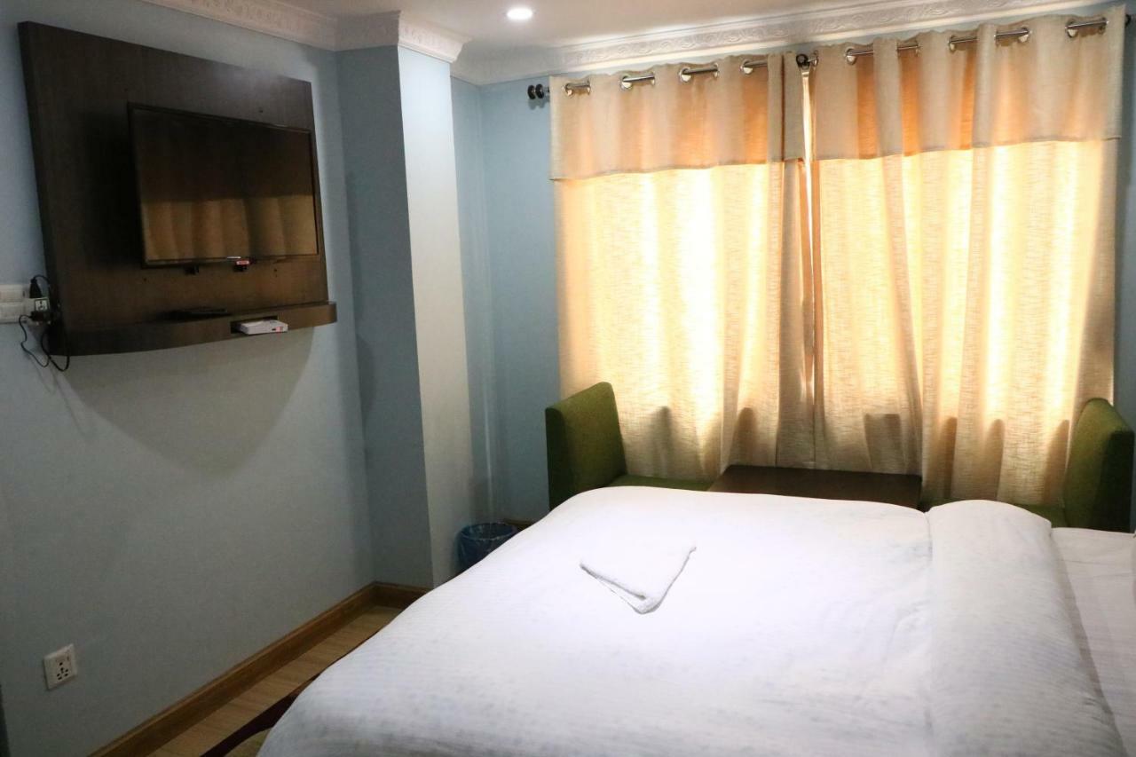 Hotel Samrajya Pvt. Ltd. Катманду Экстерьер фото